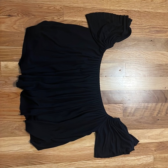 Black ruffled off the shoulder top - Picture 1 of 2